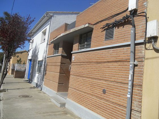 Foto 1 de Casa adosada en venta en Santa Isabel - Movera de 6 habitaciones con terraza y jardín