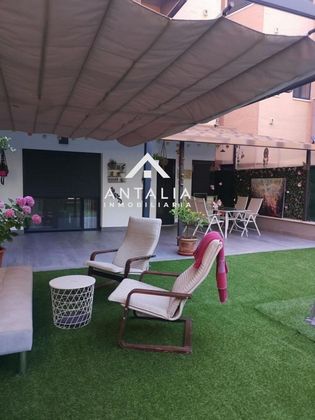 Foto 2 de Piso en venta en Mejostilla de 3 habitaciones con terraza y piscina