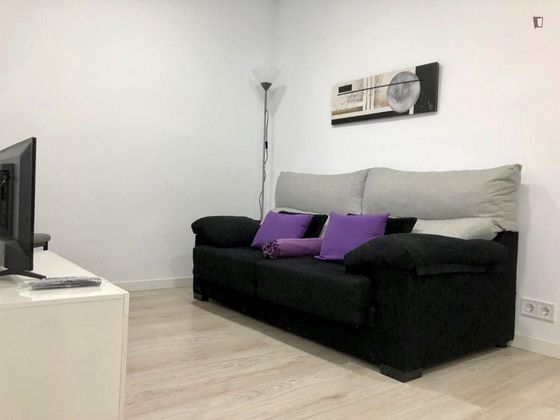 Foto 1 de Piso en alquiler en El Guinardó de 1 habitación con muebles y aire acondicionado