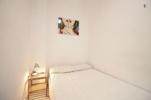 Foto 2 de Alquiler de estudio en Puerta del Ángel con muebles