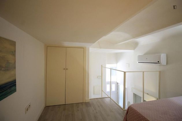 Foto 2 de Estudi en lloguer a Pradolongo amb mobles i aire acondicionat