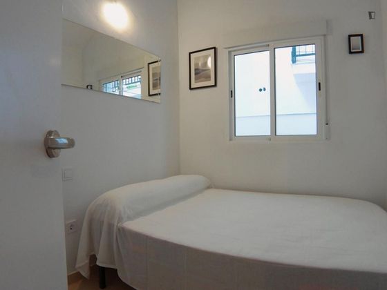 Foto 2 de Alquiler de piso en Zofio de 2 habitaciones con muebles