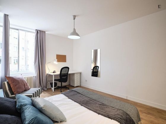 Foto 2 de Alquiler de piso en Vallehermoso de 5 habitaciones con muebles