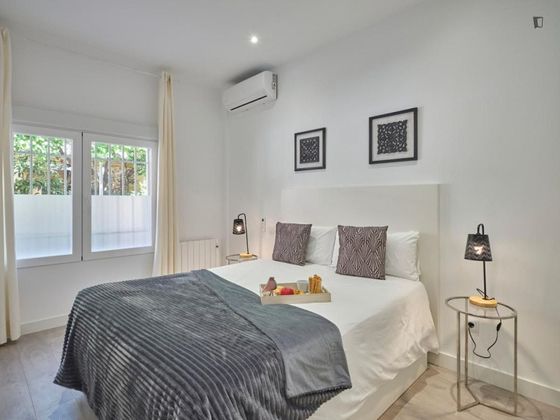 Foto 1 de Alquiler de piso en Prosperidad de 1 habitación con muebles y aire acondicionado