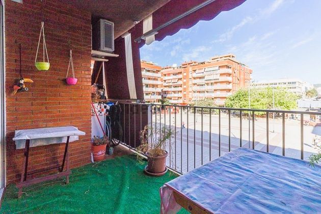 Foto 1 de Pis en venda a Centre Vila de 4 habitacions amb terrassa i balcó