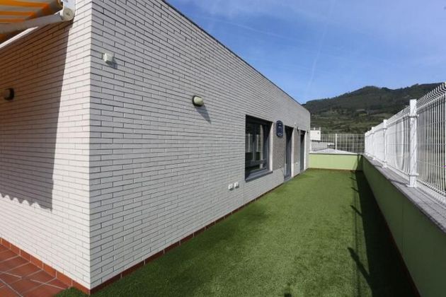 Foto 1 de Ático en venta en Parroquias de Oviedo de 3 habitaciones con terraza y garaje