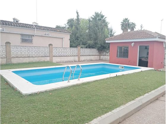 Foto 1 de Xalet en venda a calle Huerta Grande de 5 habitacions amb terrassa i piscina
