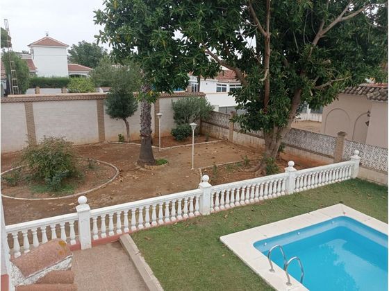 Foto 2 de Xalet en venda a calle Huerta Grande de 5 habitacions amb terrassa i piscina