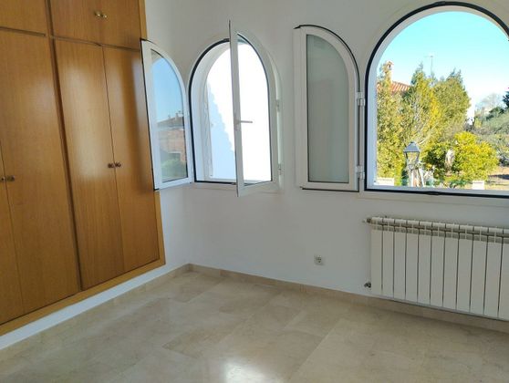 Foto 1 de Xalet en venda a Espartinas de 4 habitacions amb terrassa i garatge