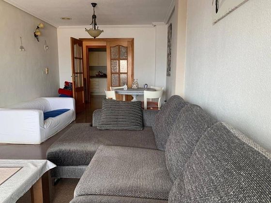 Foto 1 de Piso en venta en Torrellano de 3 habitaciones con terraza y balcón