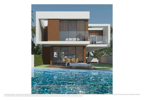 Foto 2 de Casa en venta en Ciutat Jardí - Torreta Verdí de 3 habitaciones con terraza y piscina