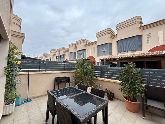 Foto 2 de Casa en venda a El Travaló - Martínez Valero de 4 habitacions amb terrassa i piscina