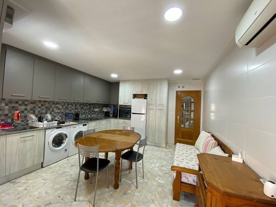 Foto 2 de Venta de piso en Carrús Est - Camí dels Magros de 2 habitaciones con aire acondicionado y calefacción