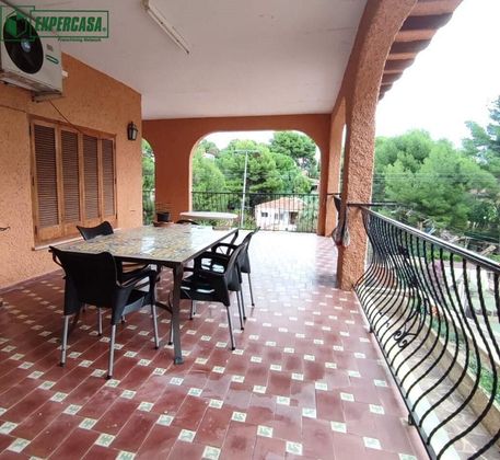 Foto 2 de Venta de casa en Náquera de 9 habitaciones con terraza y jardín