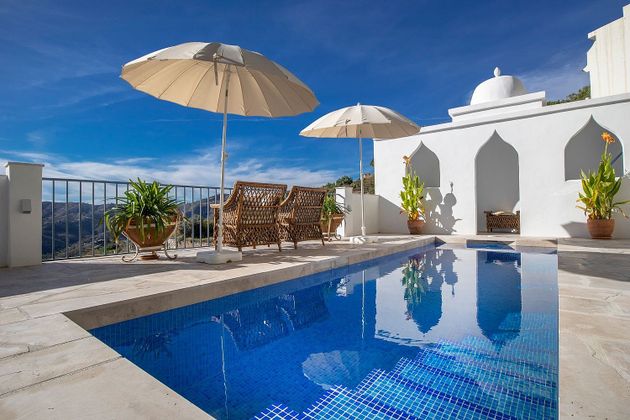 Foto 1 de Casa en venda a Cómpeta de 3 habitacions amb terrassa i piscina