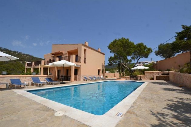Foto 2 de Xalet en lloguer a Cala Vedella - Cala Tarida - Cala Conta de 4 habitacions amb terrassa i piscina