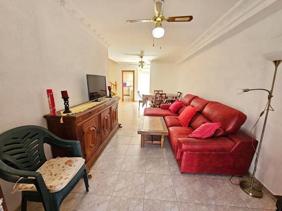 Foto 1 de Venta de casa en Villena de 4 habitaciones con terraza y garaje