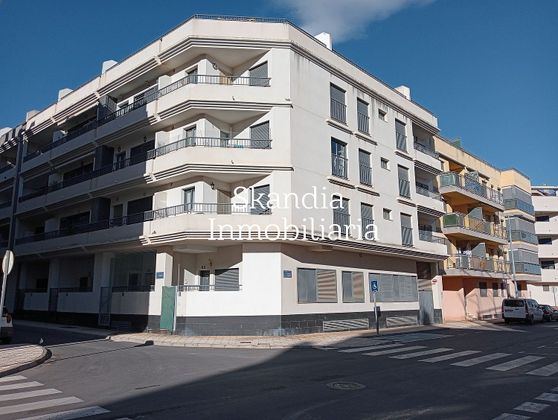 Foto 1 de Ático en venta en calle De Migjorn de 2 habitaciones con terraza y piscina
