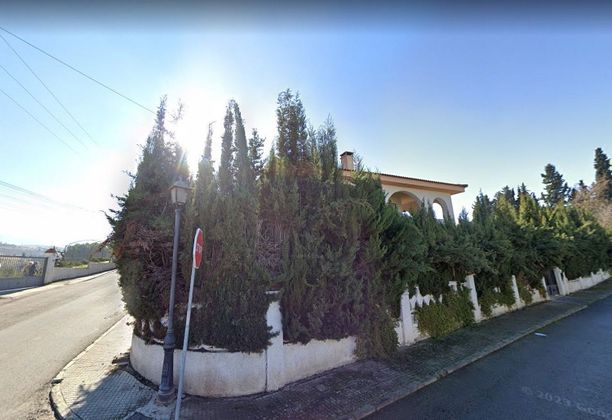 Foto 2 de Venta de chalet en calle Tajos de la Virgen de 5 habitaciones con terraza y piscina