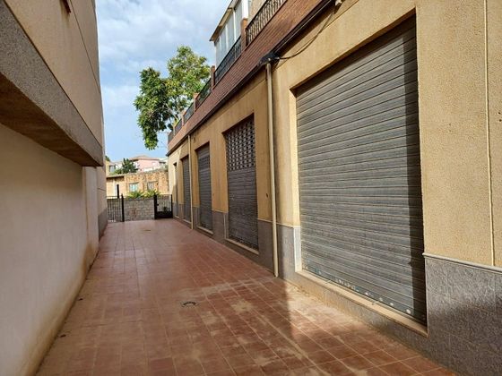 Foto 2 de Local en venda a calle Real de Málaga de 230 m²
