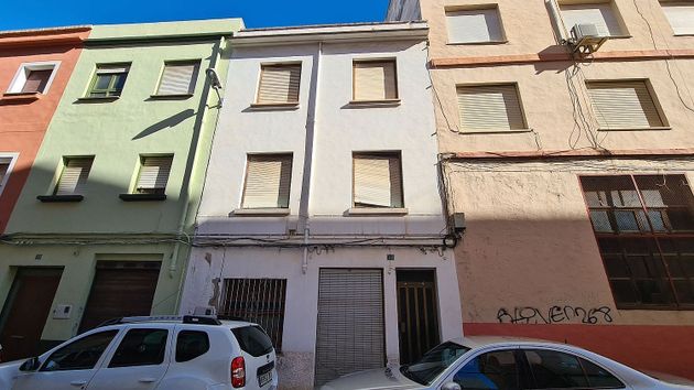 Foto 1 de Casa rural en venda a Oliva pueblo de 8 habitacions amb terrassa