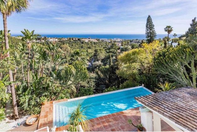 Foto 1 de Alquiler de chalet en calle Marbella de 3 habitaciones con terraza y piscina
