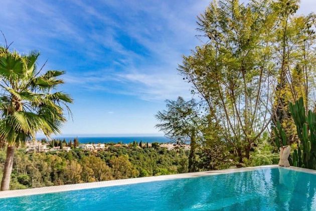 Foto 2 de Xalet en lloguer a calle Marbella de 3 habitacions amb terrassa i piscina