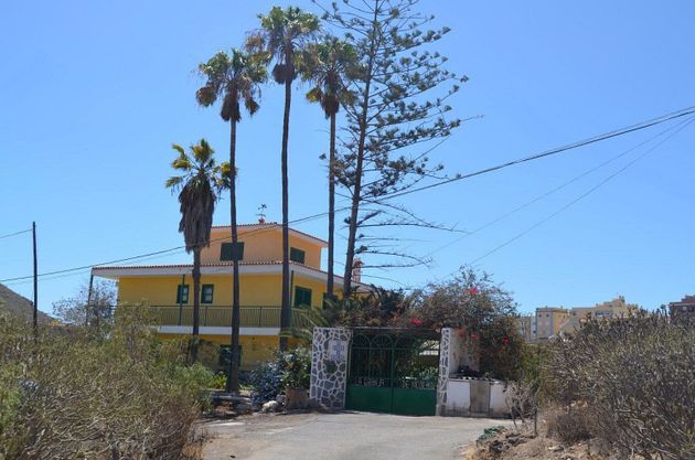 Foto 1 de Casa rural en venda a Chayofa - Las Camellas de 4 habitacions amb terrassa i garatge