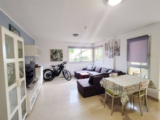 Foto 2 de Pis en venda a Costa Adeje de 2 habitacions amb terrassa i piscina