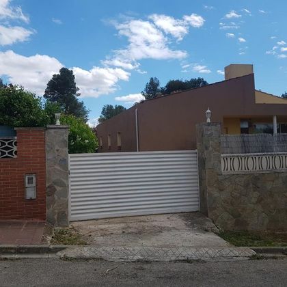 Foto 2 de Xalet en venda a calle Tarragona de 4 habitacions amb terrassa i piscina