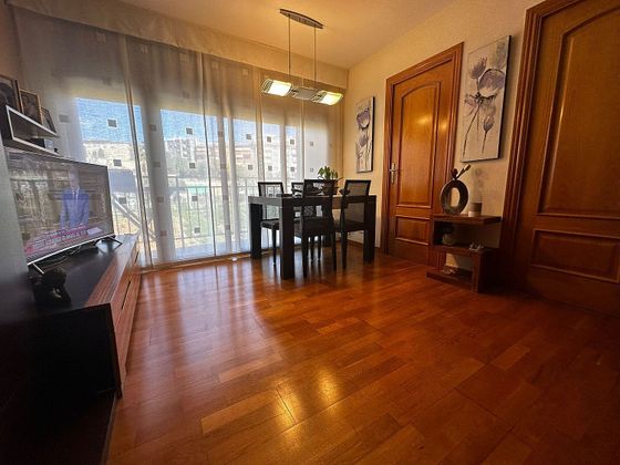 Foto 2 de Venta de piso en avenida Vilafranca de 3 habitaciones con balcón y calefacción