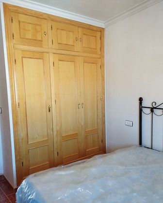Foto 2 de Casa en venda a calle Umbria de 3 habitacions amb garatge i balcó