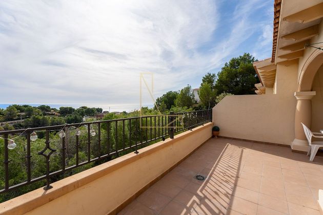 Foto 2 de Dúplex en venta en Altea la Vella de 3 habitaciones con terraza y piscina