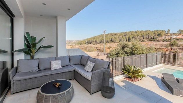 Foto 1 de Casa en venda a Canyelles de 3 habitacions amb terrassa i piscina