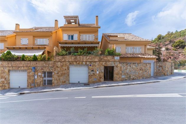 Foto 1 de Casa en venda a El Mayorazgo - El Limonar de 5 habitacions amb terrassa i piscina