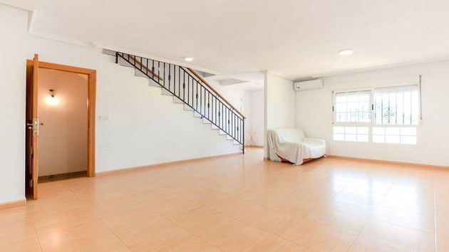 Foto 2 de Casa en venta en Ceutí de 4 habitaciones con terraza y garaje