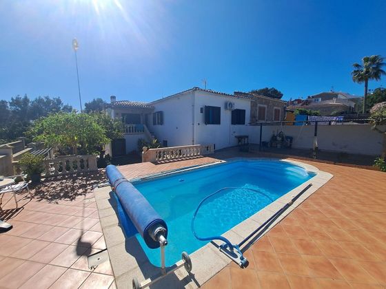 Foto 1 de Casa adosada en venta en Santa Ponça de 4 habitaciones con terraza y piscina