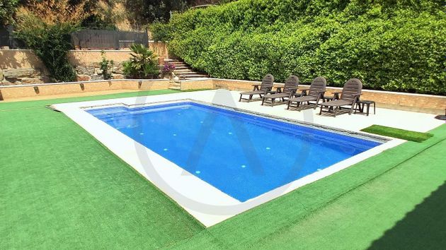 Foto 1 de Xalet en venda a Viladecavalls de 4 habitacions amb piscina i garatge