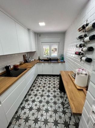 Foto 2 de Piso en venta en Camposoto - Gallineras de 3 habitaciones con terraza