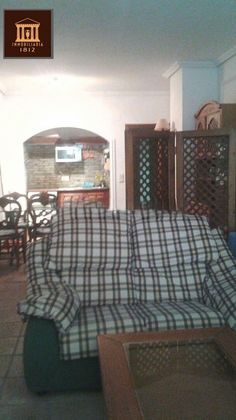 Foto 1 de Venta de piso en León Herrero - Bahía sur de 2 habitaciones con piscina