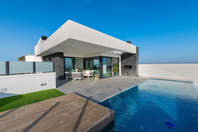 Foto 1 de Casa en venta en Ciudad Quesada de 3 habitaciones con terraza y piscina