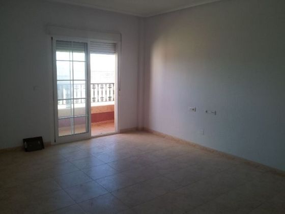 Foto 2 de Venta de piso en Almoradí de 3 habitaciones con piscina y garaje