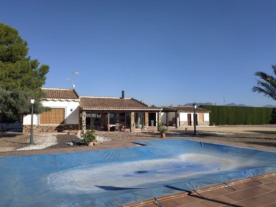 Foto 1 de Venta de chalet en calle Ruiz Capdepón de 3 habitaciones con terraza y piscina