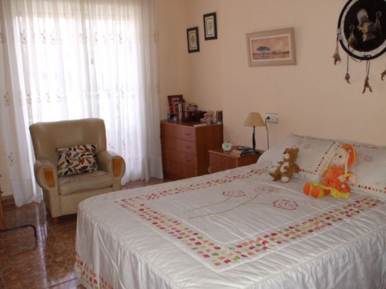 Foto 1 de Piso en venta en calle Juan Carlos i de 3 habitaciones con balcón y aire acondicionado