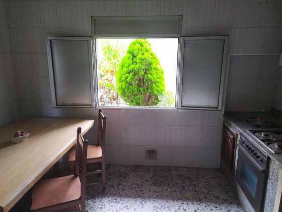 Foto 2 de Casa en venda a calle L Vilar Araño de 8 habitacions amb terrassa i garatge