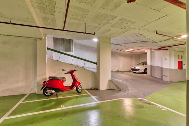 Foto 1 de Garatge en lloguer a calle D'aragó de 4 m²