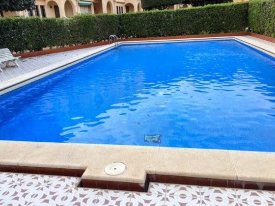 Foto 2 de Venta de casa en Torrelamata - La Mata de 3 habitaciones con terraza y piscina