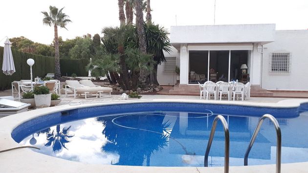 Foto 2 de Venta de chalet en Villafranqueza de 3 habitaciones con terraza y piscina