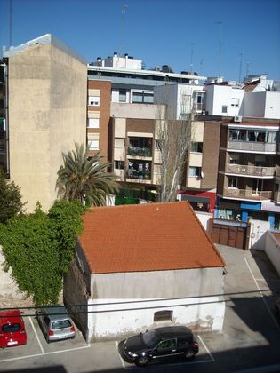 Foto 1 de Pis en venda a calle Clavel de 2 habitacions amb terrassa i calefacció
