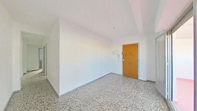Foto 1 de Alquiler de piso en San Fernando - Princesa Mercedes de 2 habitaciones con terraza